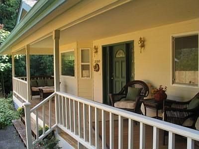 5th image of 2150 Marine Dr