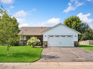 9193 Fallon Dr NE, Monticello, MN 55362-3303