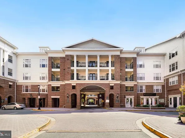 3 Arch Pl Unit 227, Gaithersburg, MD 20878