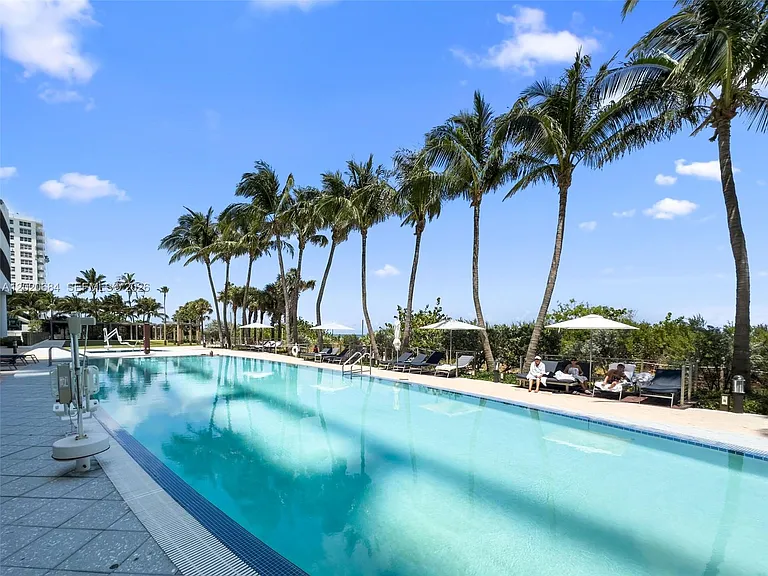 6801 Collins Ave #417 — Photo 34