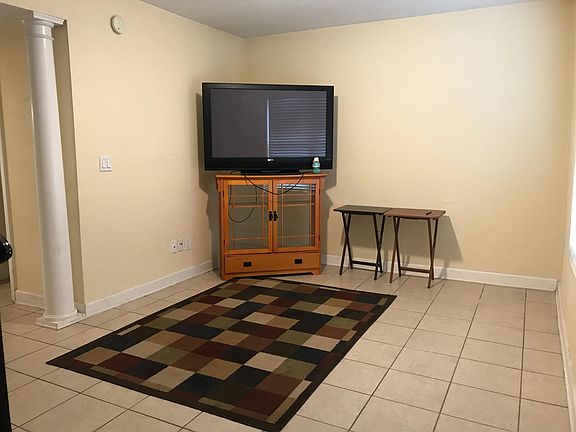 3rd image of 1802 Jackson Ave W APT 125