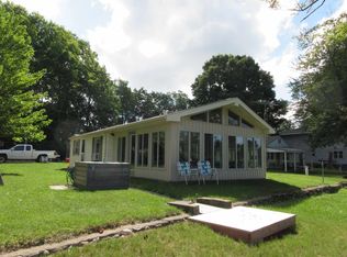 2825 S Meek Dr, Pleasant Lake, IN 46779