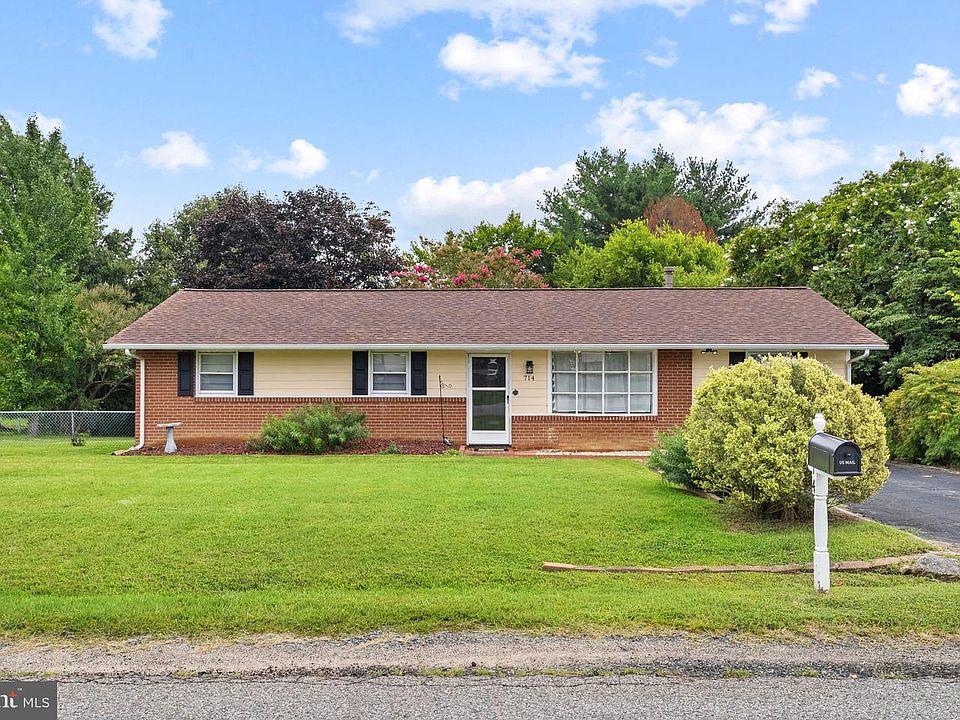 1st image of 714 Culpeper St