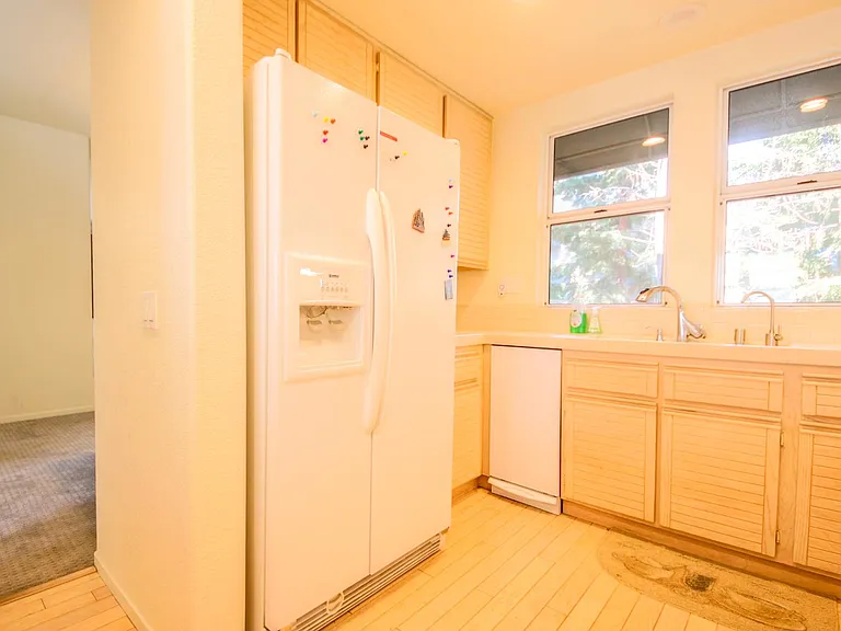 440 Navaro Pl #116 — Photo 8
