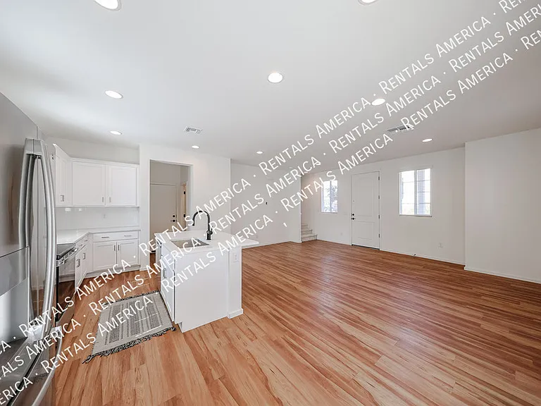 16875 N 12th St #33 — Photo 13