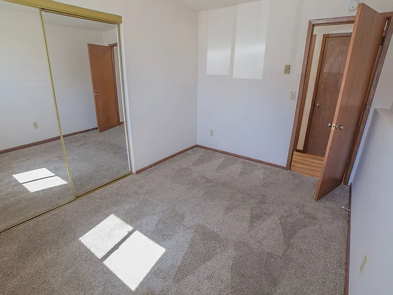 Cedars West Apartments — Photo 20
