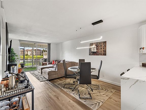 5th image of 7840 NW 50th St APT 109