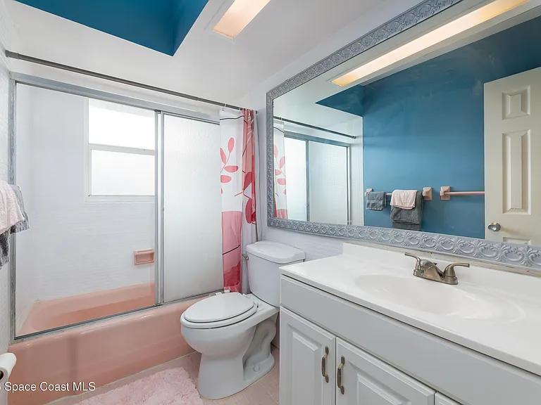 1273 Jimmy Buffett Memorial Hwy #304 — Photo 8