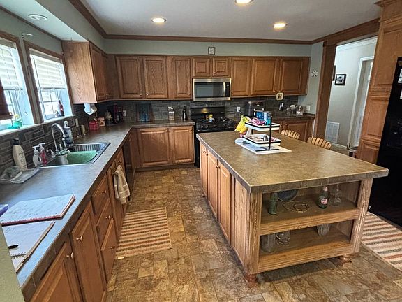 4th image of 1244 Shady Hill Rd