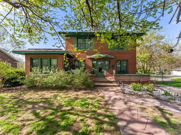 2520 Mulberry Ave, Muscatine, IA 52761