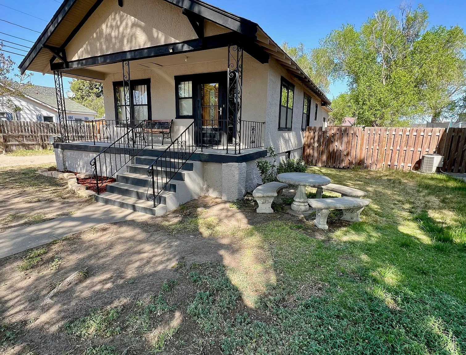 4 bed, 2848 sqft, $1,695 — Photo 3