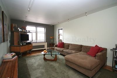 3rd image of 100 Park Ter W APT 2F