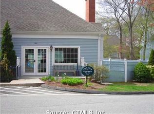 522 Old Pond Ln, Norwich, CT 06360