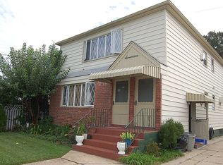 17 Cochran Pl APT 1, Valley Stream, NY 11581