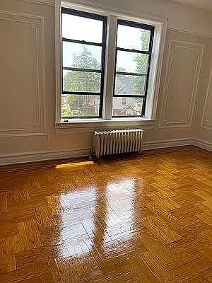 1st image of 109-10 Park Ln S #D