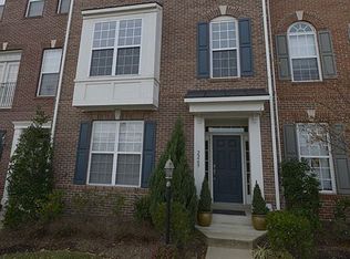 2269 Potomac Club Pkwy, Woodbridge, VA 22191