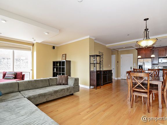 Living Room/Dining Room