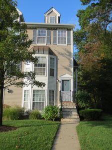 1273 Heath Ct, Mahwah, NJ, 07430