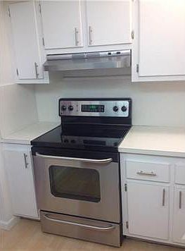 5th image of 3101 N Country Club Dr APT 704