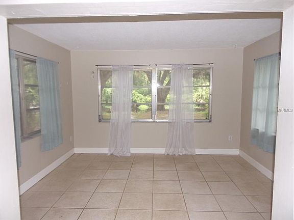 5th image of 35439 Crescent Dr