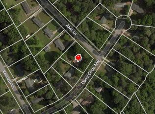 5749 Darry Cir, Norcross, GA 30093