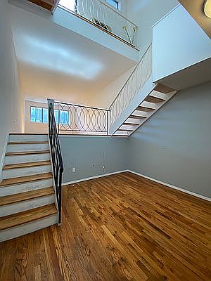 3rd image of 325 E 64th St #602