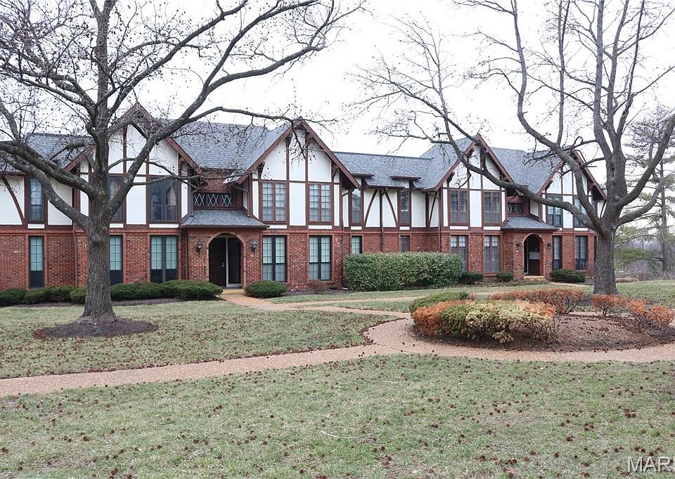 1st image of 927 Claytonbrook Dr APT 3