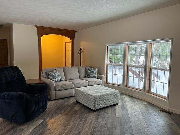 4th image of 4022 Skop Rd