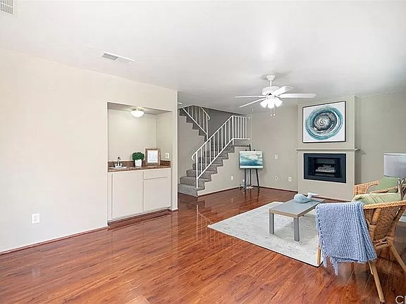 3rd image of 1910 W Palmyra Ave Unit 16