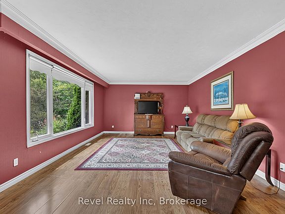 5th image of 459 Cedar Point Rd