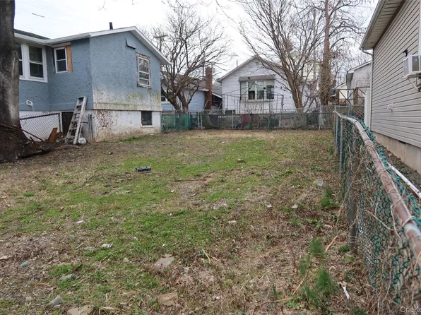 22B Edgewater Park, Bronx, NY 10465