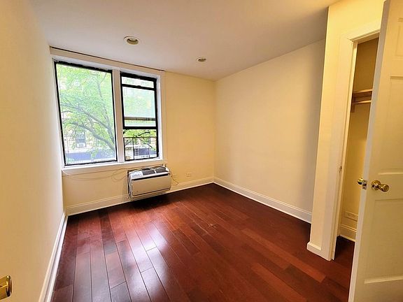 5th image of 135 E 17th St APT 3C