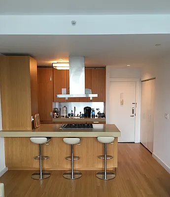 Rented by Sur Management LLC | media 29