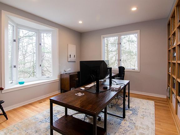 5th image of 3116 W Dobson Pl