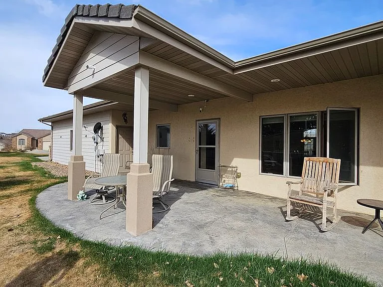 4144 Augusta Dr — Photo 34