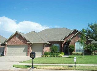509 W Sparrow Hawk, Edmond, OK 73003