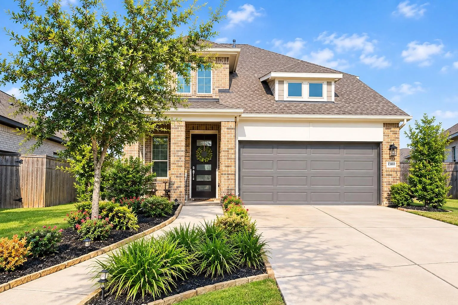 4 bed, 3.0 bath, 2176 sqft, $2,775 — Photo 1