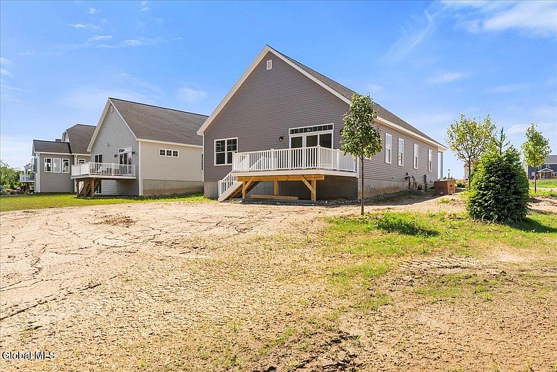 3rd image of 29 Magnolia Drive