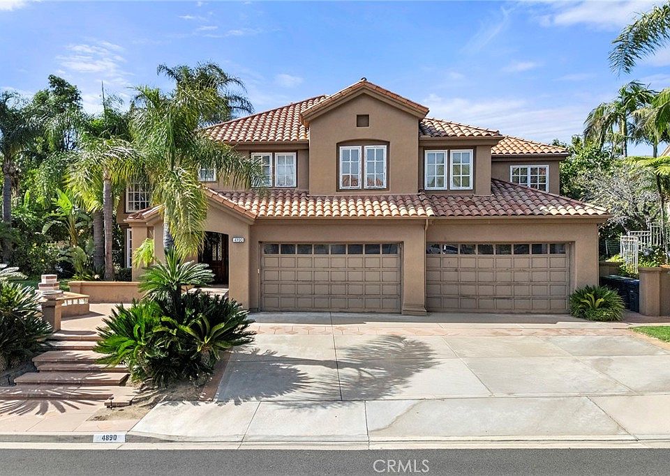 1st image of 4890 Green Crest Dr