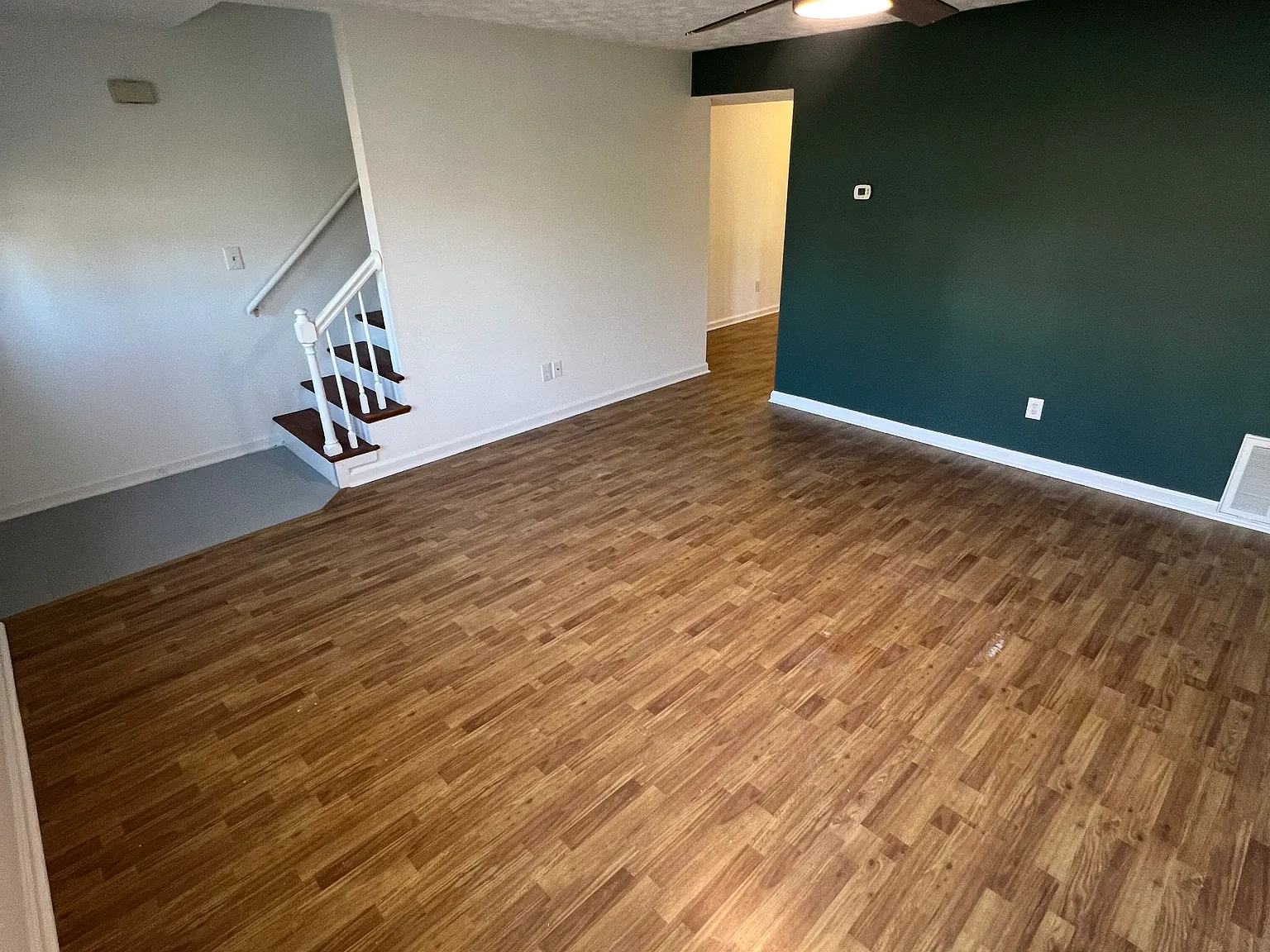 429 Westwood Dr — Photo 4