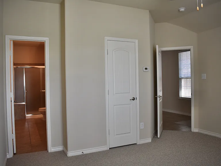 4916 Stray Creek Ln — Photo 18