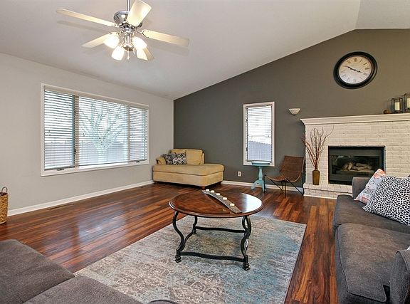4th image of 1507 Sir Lancelot Dr