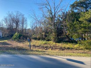 243 Leonda Dr, Beaufort, NC 28516