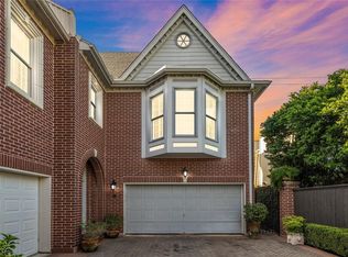 1512 Nantucket Dr APT D, Houston, TX 77057
