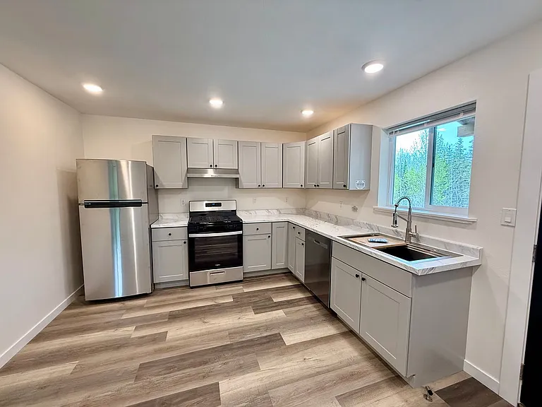 37290 Bings Landing Rd — Photo 13