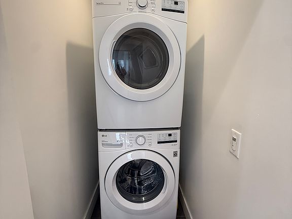 2nd image of 1213 1/2 W 24th St