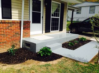 228 Hillside Rd, Oak Ridge, TN 37830