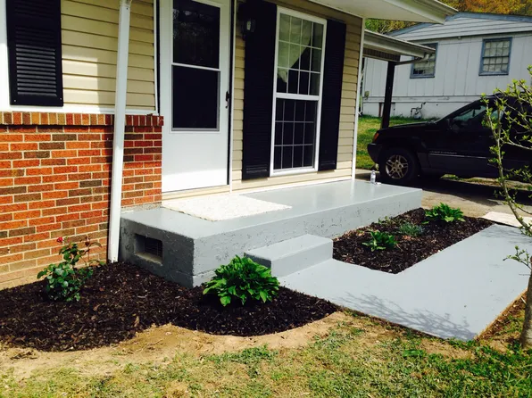 228 Hillside Rd, Oak Ridge, TN 37830
