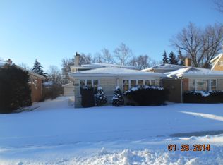 9019 29th St, Brookfield, IL 60513