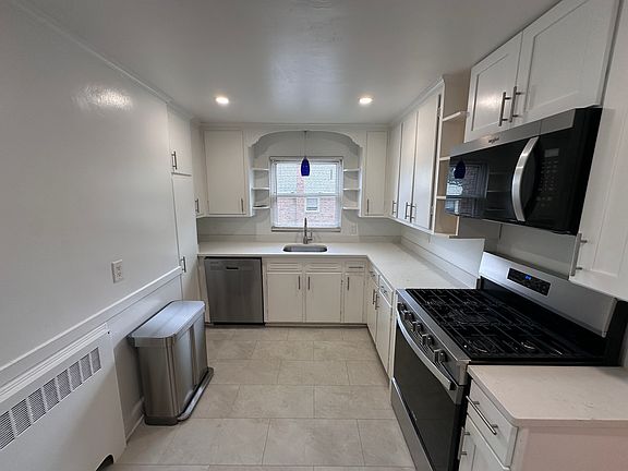 3rd image of 32 Bishop Rd APT 4